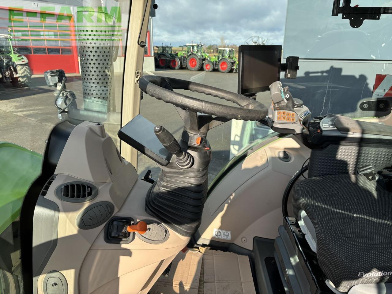 Tracteur agricole Fendt 724 vario profi+ ProfiPlus: photos 22