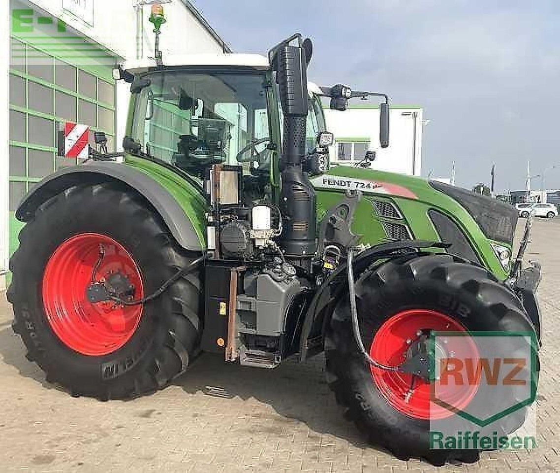 Fendt 724 vario s4 profi plus ProfiPlus - Tracteur agricole: photos 3 Fendt 724 vario s4 profi plus ProfiPlus - Tracteur agricole: photos 3