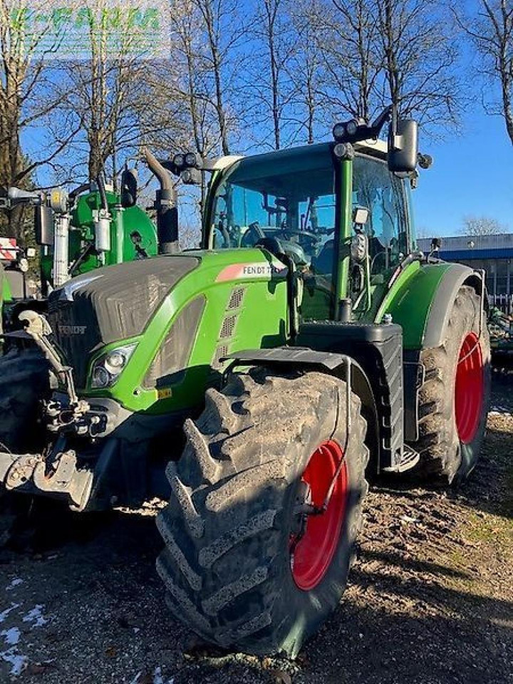 Fendt 724 vario s4 profiplus ProfiPlus - Tracteur agricole: photos 1 Fendt 724 vario s4 profiplus ProfiPlus - Tracteur agricole: photos 1