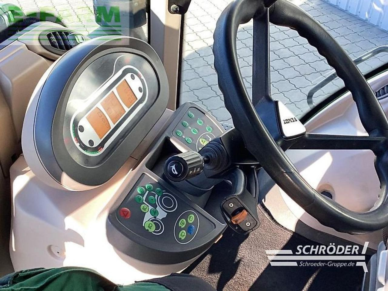 Tracteur agricole Fendt 824 vario s4 profi plus ProfiPlus: photos 18