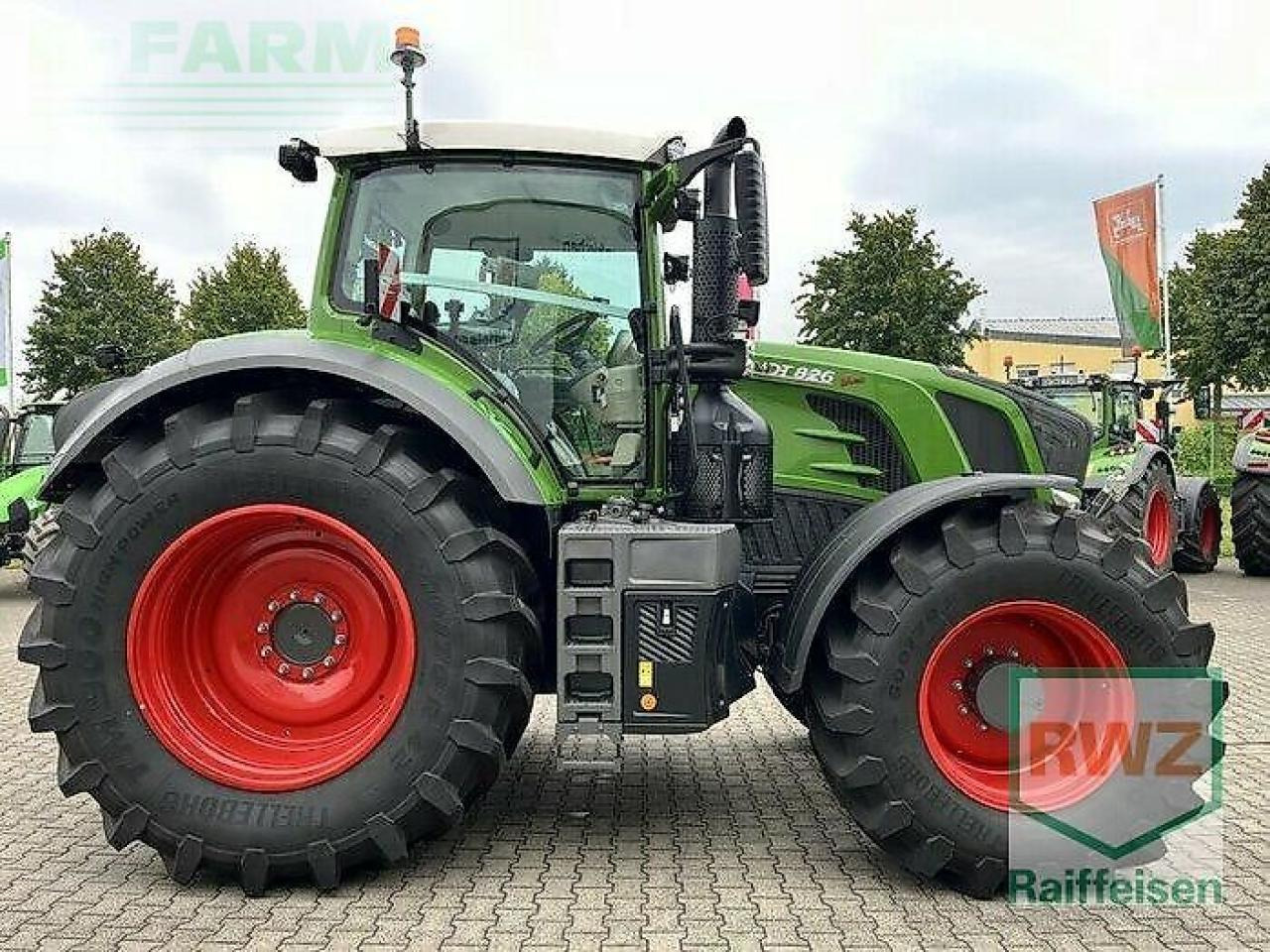 Fendt 826 s4 *neuwertig* - Tracteur agricole: photos 5 Fendt 826 s4 *neuwertig* - Tracteur agricole: photos 5