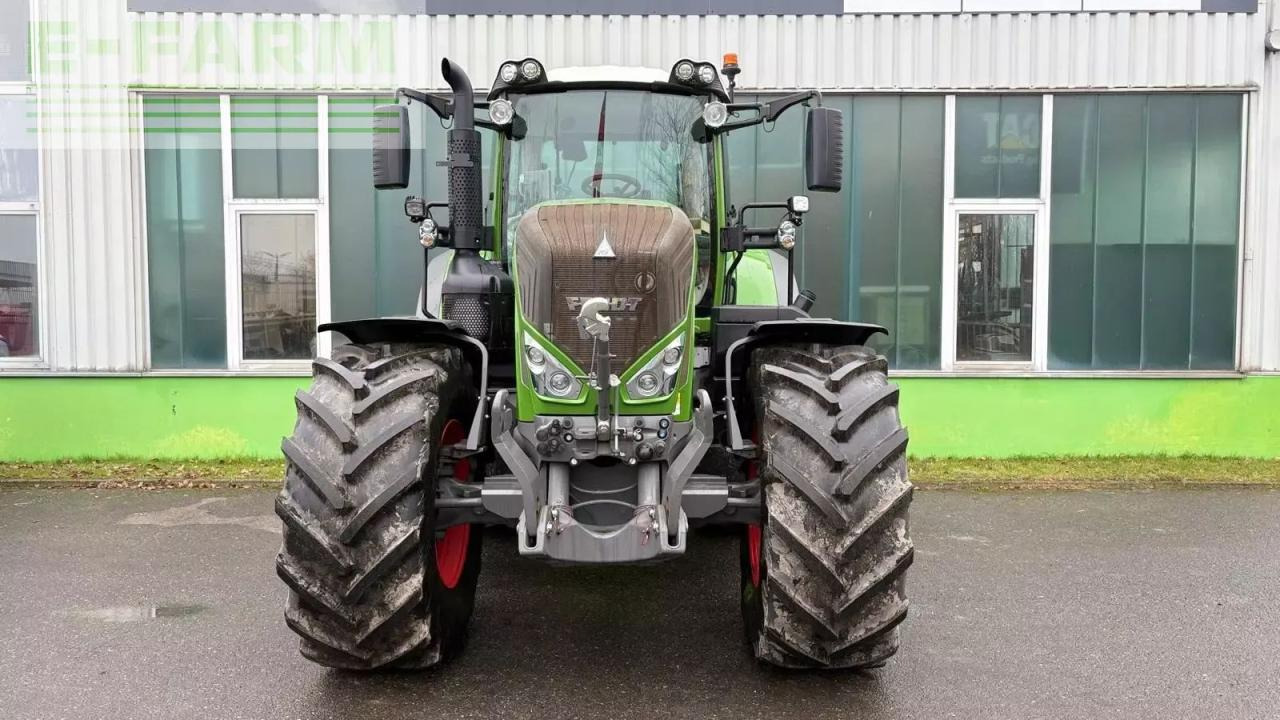 Fendt 826 vario profi+ ProfiPlus - Tracteur agricole: photos 1 Fendt 826 vario profi+ ProfiPlus - Tracteur agricole: photos 1