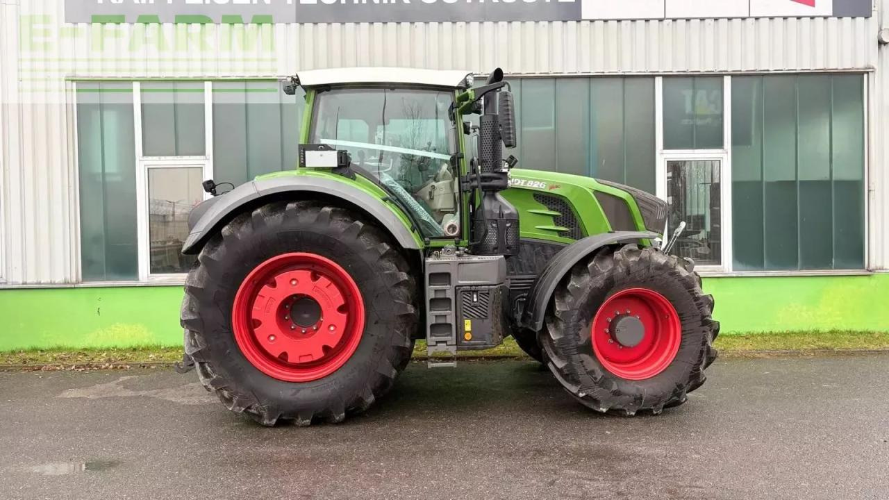 Fendt 826 vario profi+ ProfiPlus - Tracteur agricole: photos 3 Fendt 826 vario profi+ ProfiPlus - Tracteur agricole: photos 3
