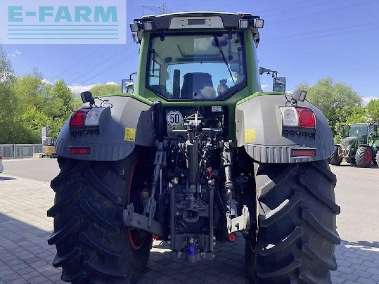 Fendt 826 vario s4 profi+ ProfiPlus - Tracteur agricole: photos 4 Fendt 826 vario s4 profi+ ProfiPlus - Tracteur agricole: photos 4