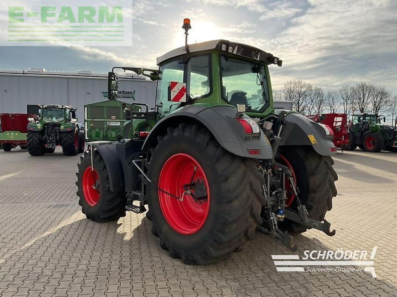 Fendt 826 vario s4 profi plus - Tracteur agricole: photos 3 Fendt 826 vario s4 profi plus - Tracteur agricole: photos 3