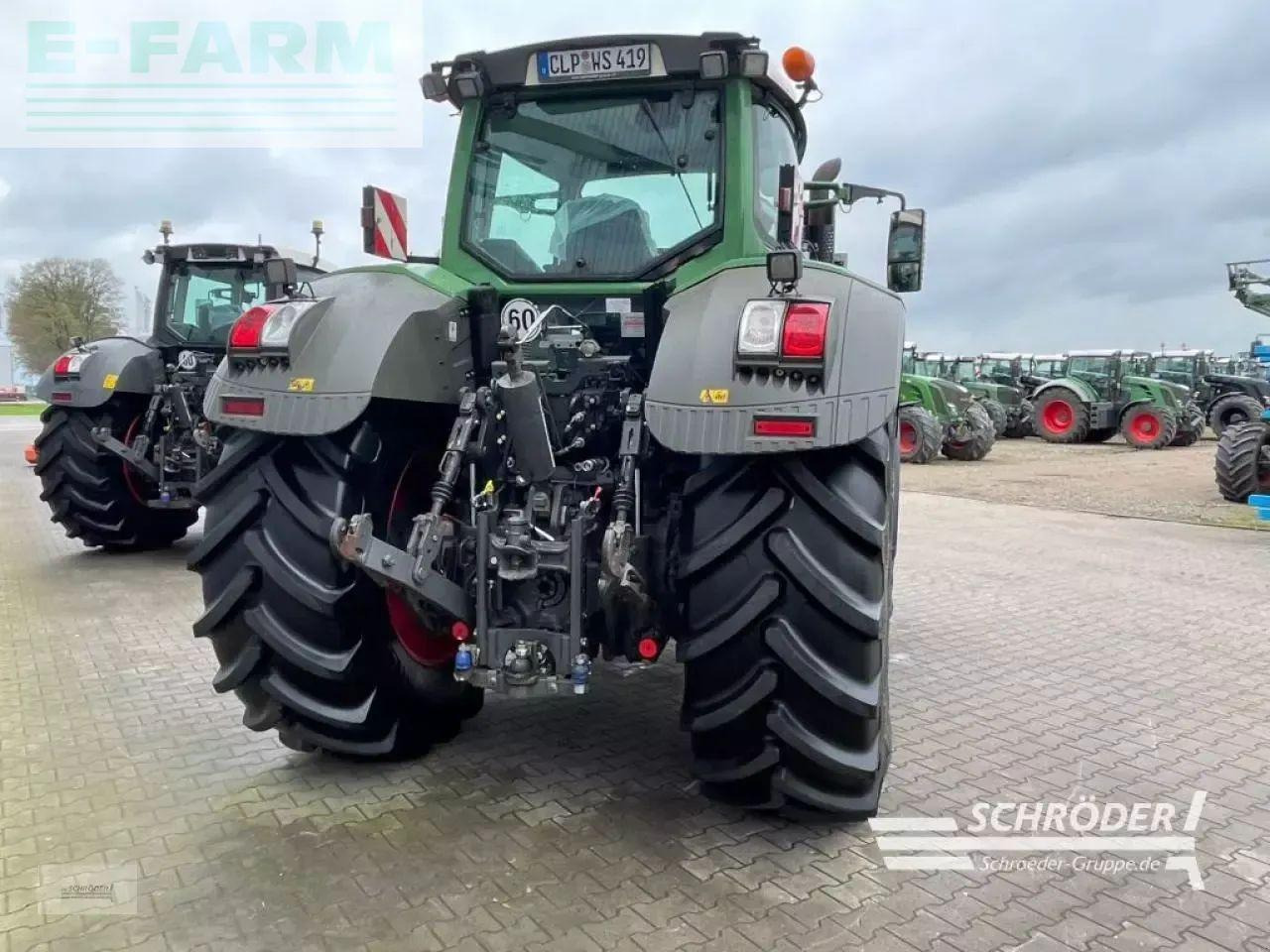 Fendt 828 s4 profi plus - Tracteur agricole: photos 3 Fendt 828 s4 profi plus - Tracteur agricole: photos 3