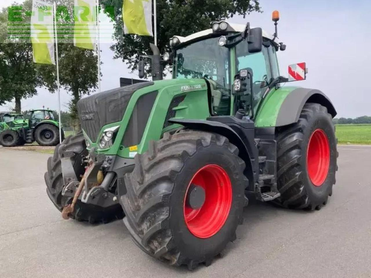 Fendt 828 vario pp s4 - Tracteur agricole: photos 1 Fendt 828 vario pp s4 - Tracteur agricole: photos 1
