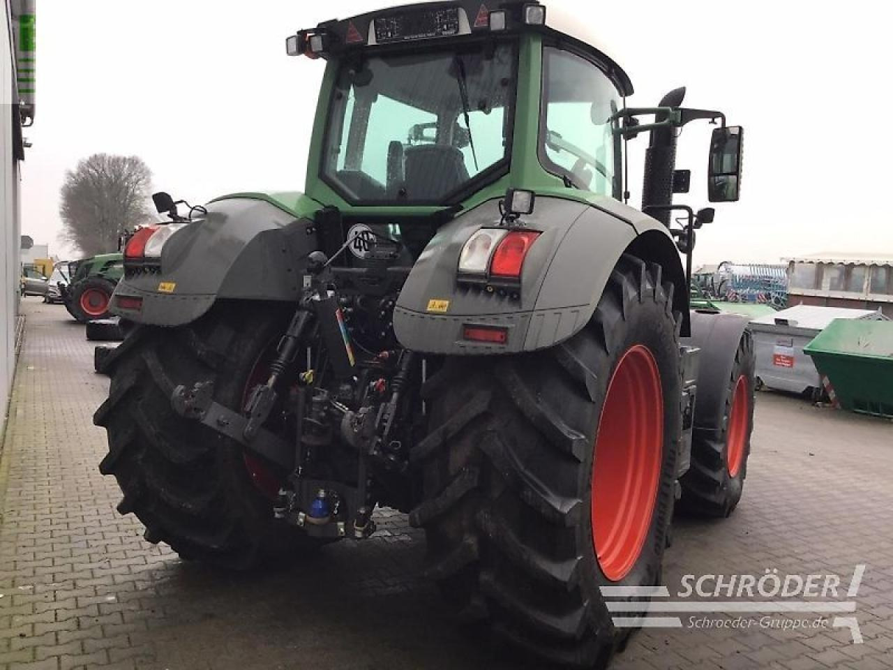 Fendt 828 vario s4 profi Profi - Tracteur agricole: photos 3 Fendt 828 vario s4 profi Profi - Tracteur agricole: photos 3