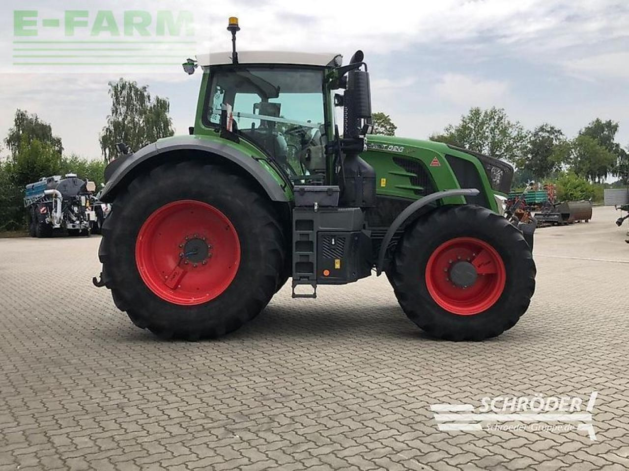 Fendt 828 vario s4 profi plus - Tracteur agricole: photos 4 Fendt 828 vario s4 profi plus - Tracteur agricole: photos 4