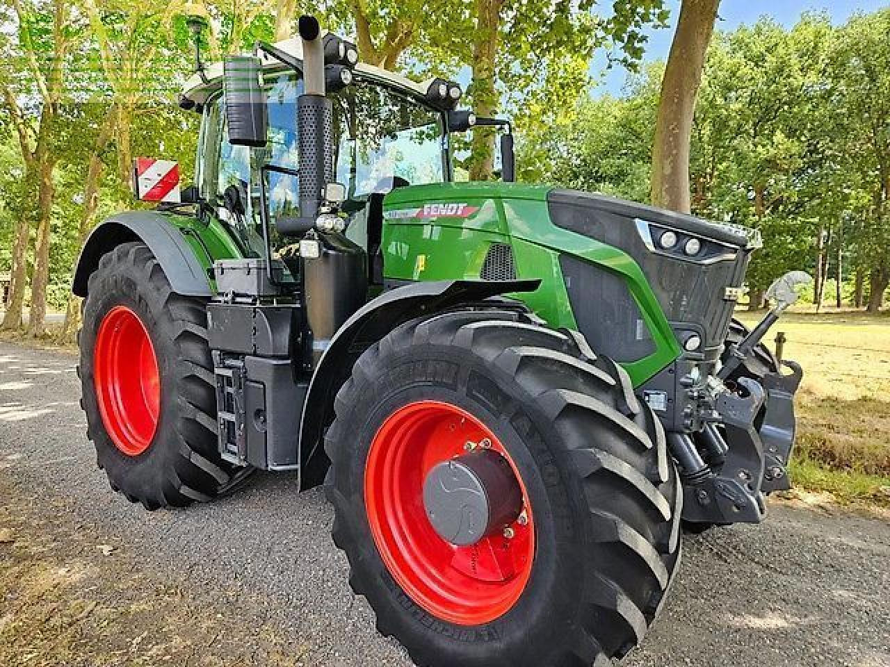 Fendt 933 gen6 profi plus 1900h ( 930 936 939 942 ) - Tracteur agricole: photos 2 Fendt 933 gen6 profi plus 1900h ( 930 936 939 942 ) - Tracteur agricole: photos 2