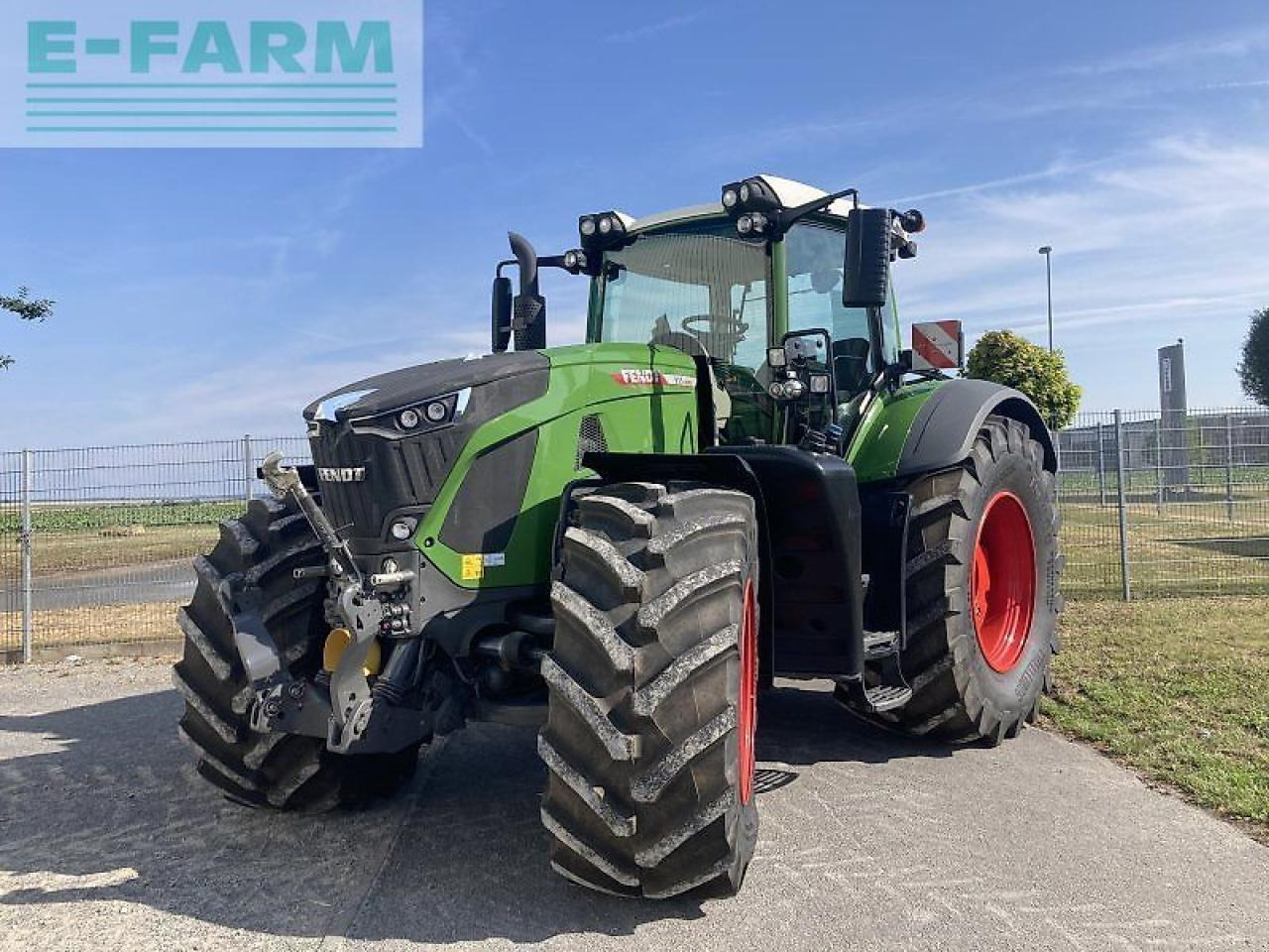Fendt 933 vario profiplus ProfiPlus - Tracteur agricole: photos 1 Fendt 933 vario profiplus ProfiPlus - Tracteur agricole: photos 1