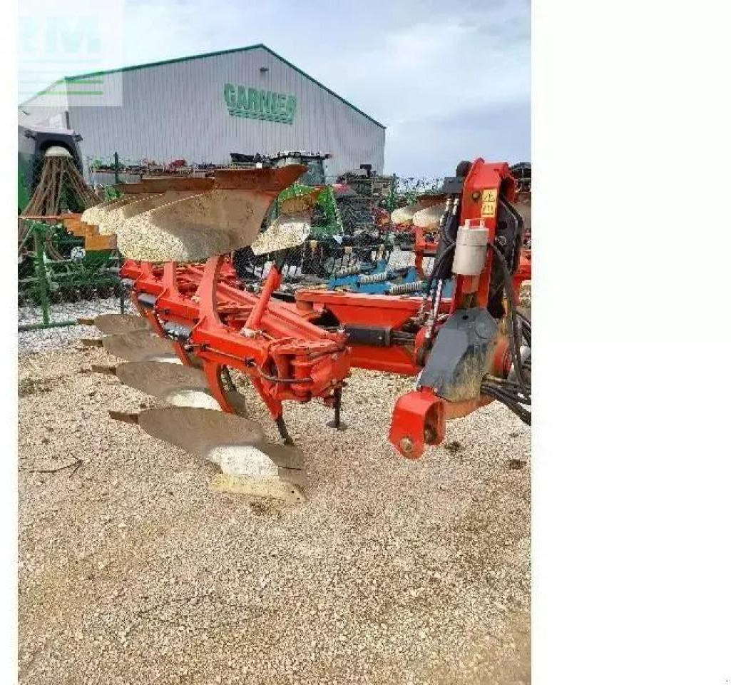 Gregoire Besson gregoire besson - Charrue: photos 1 Gregoire Besson gregoire besson - Charrue: photos 1