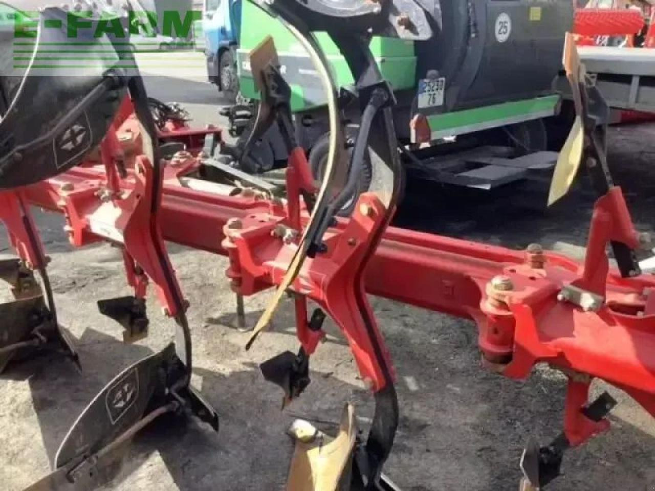 Gregoire Besson rcw6 - Charrue: photos 5 Gregoire Besson rcw6 - Charrue: photos 5