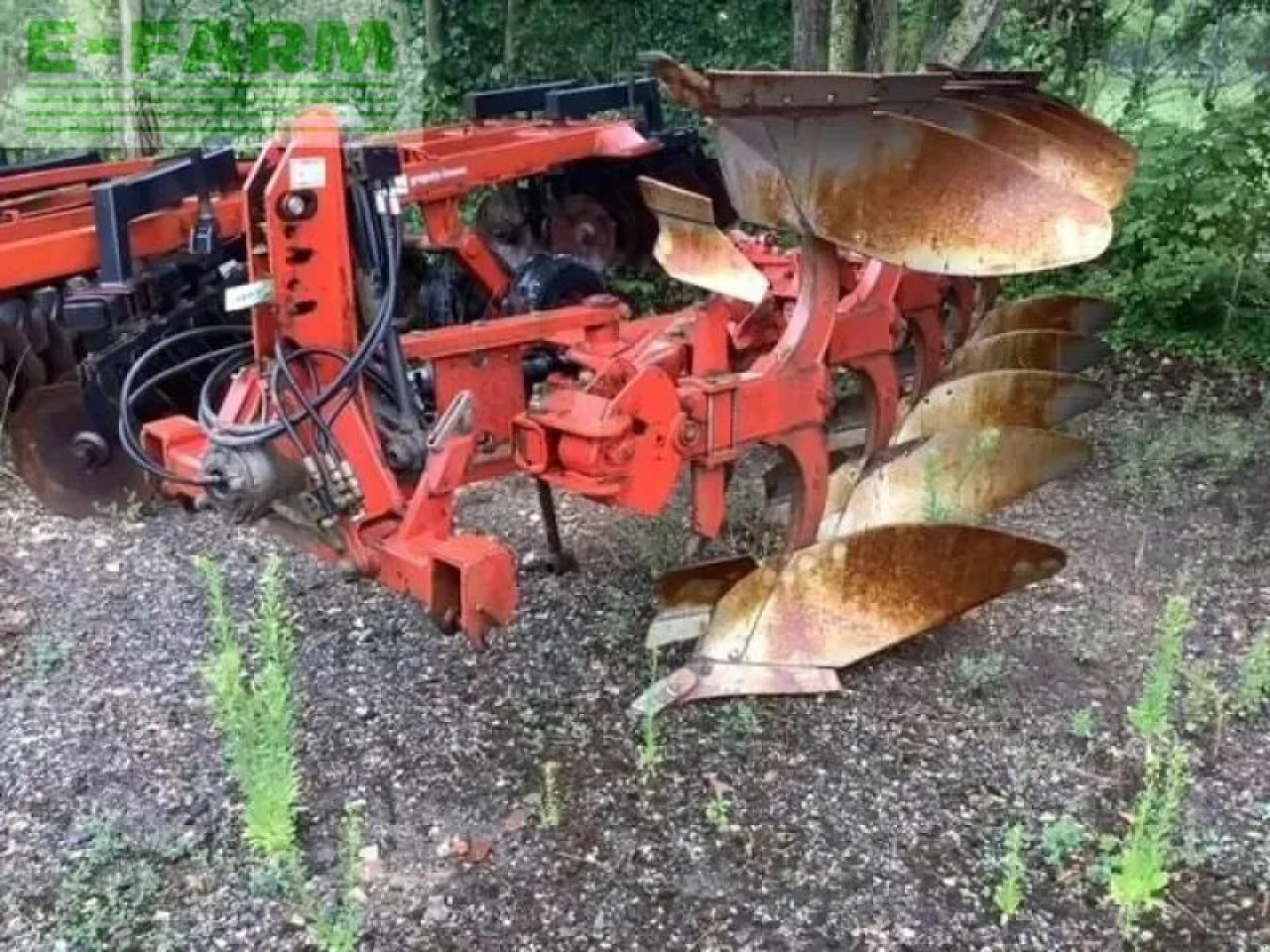 Gregoire Besson rs47 - Charrue: photos 2 Gregoire Besson rs47 - Charrue: photos 2