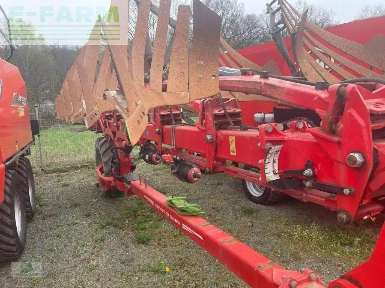 Gregoire Besson spmfw-y8 - Charrue: photos 4 Gregoire Besson spmfw-y8 - Charrue: photos 4