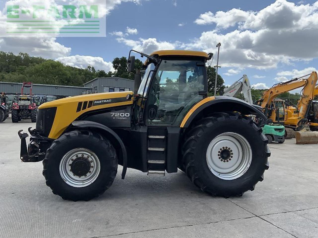 JCB 7200 fastrac (st22855) - Tracteur agricole: photos 4 JCB 7200 fastrac (st22855) - Tracteur agricole: photos 4