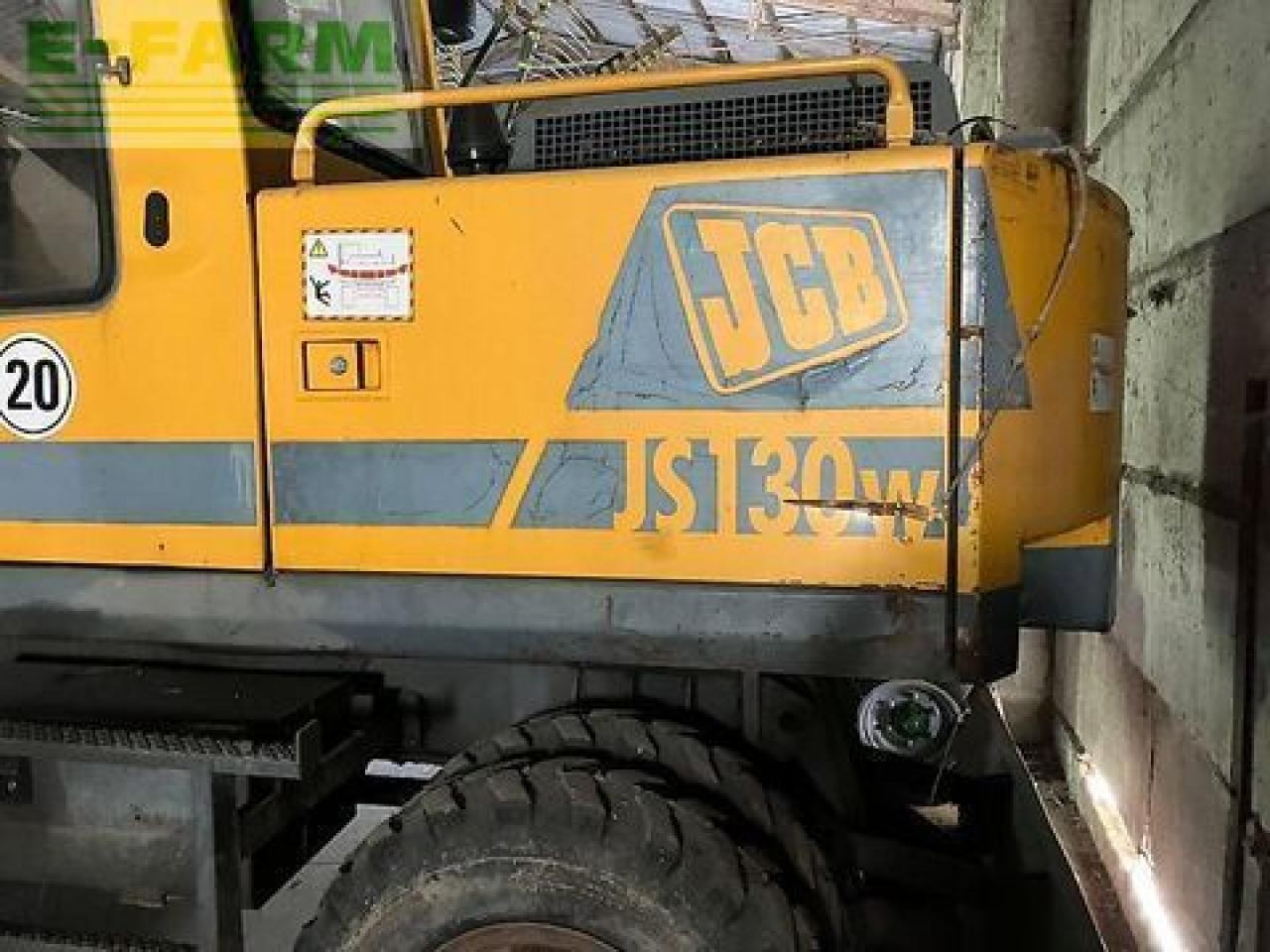 JCB js 130 w - Pelle sur pneus: photos 4 JCB js 130 w - Pelle sur pneus: photos 4