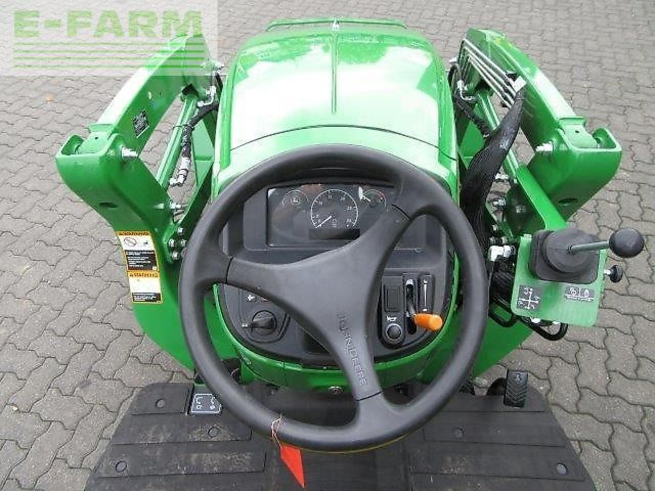 John Deere 3038e 300e - Tracteur agricole: photos 4 John Deere 3038e 300e - Tracteur agricole: photos 4