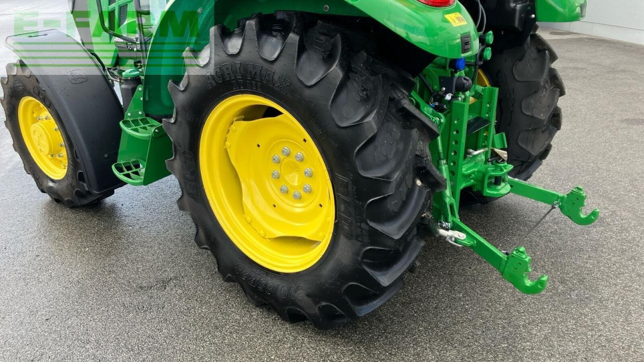Tracteur agricole John Deere 5058e: photos 17