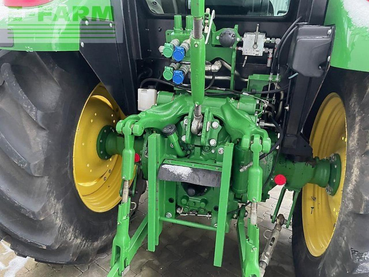 John Deere 5075 m - Tracteur agricole: photos 4 John Deere 5075 m - Tracteur agricole: photos 4