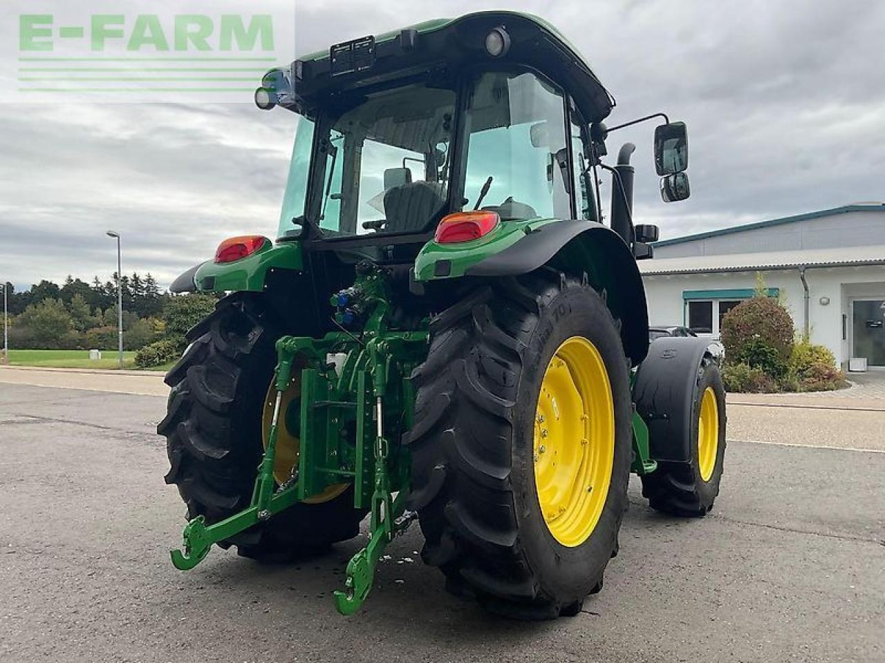 John Deere 5075 m - Tracteur agricole: photos 3 John Deere 5075 m - Tracteur agricole: photos 3