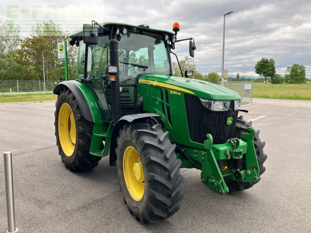 John Deere 5085M - Tracteur agricole: photos 4 John Deere 5085M - Tracteur agricole: photos 4