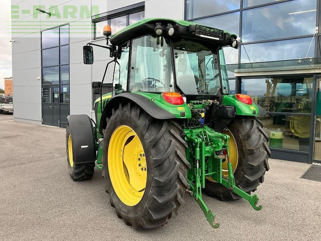 John Deere 5085m - Tracteur agricole: photos 4 John Deere 5085m - Tracteur agricole: photos 4