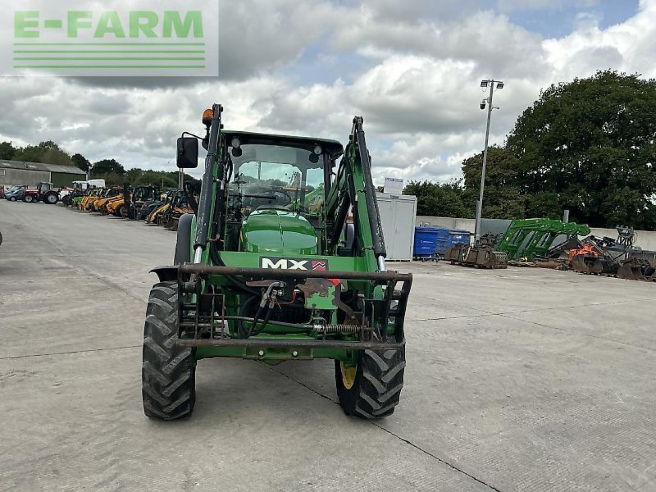 John Deere 5085m tractor (st23297) - Tracteur agricole: photos 4 John Deere 5085m tractor (st23297) - Tracteur agricole: photos 4