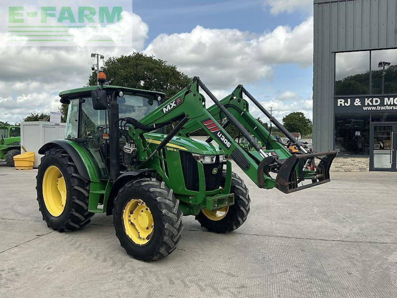 John Deere 5085m tractor (st23297) - Tracteur agricole: photos 3 John Deere 5085m tractor (st23297) - Tracteur agricole: photos 3