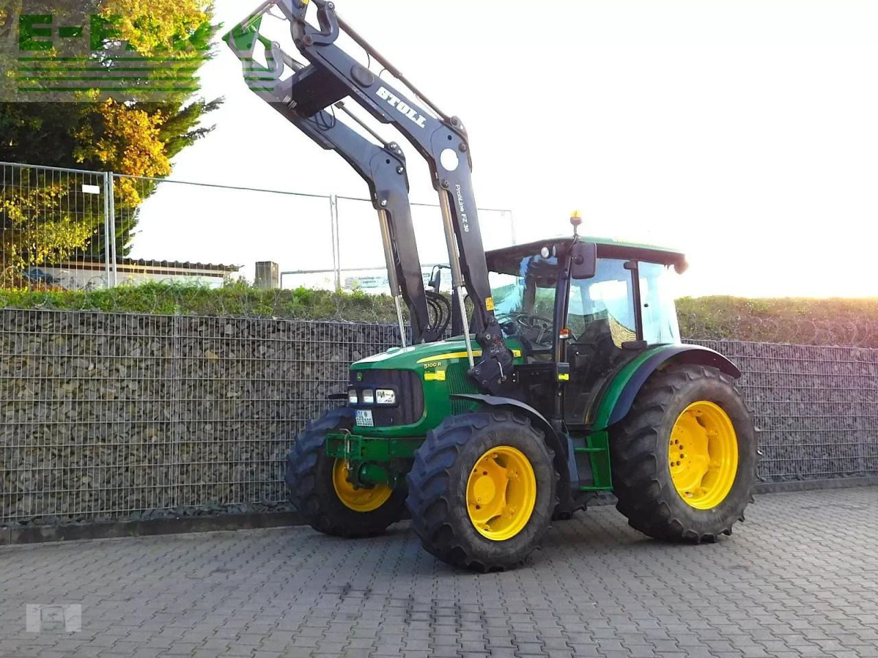 John Deere 5100r - Tracteur agricole: photos 1 John Deere 5100r - Tracteur agricole: photos 1