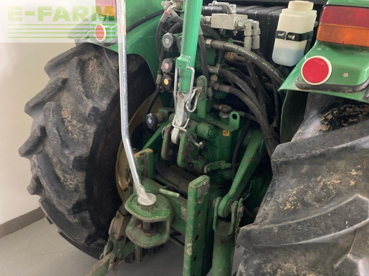 John Deere 5515F - Tracteur agricole: photos 5 John Deere 5515F - Tracteur agricole: photos 5