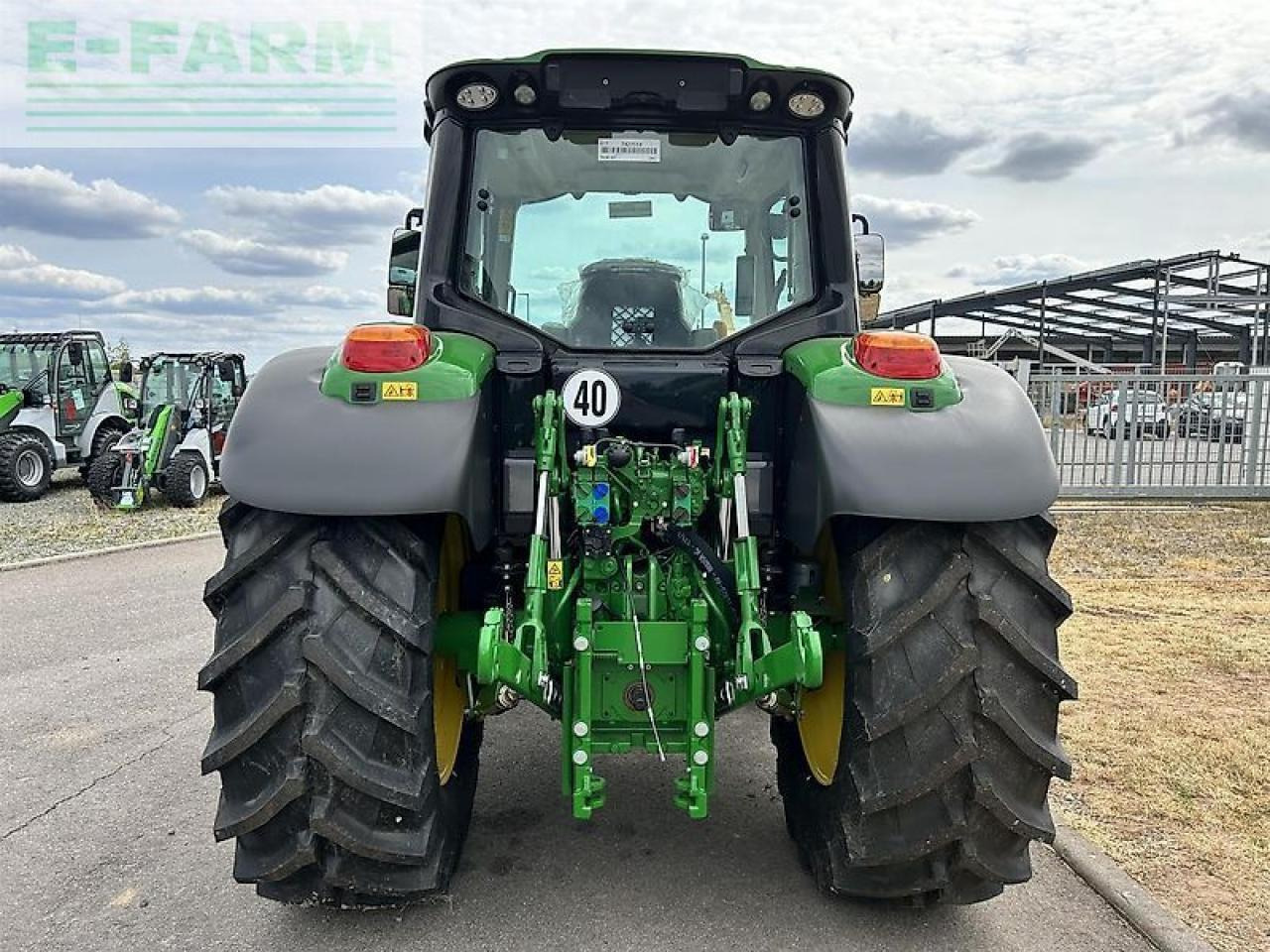 John Deere 6100m aq+ demo - Tracteur agricole: photos 4 John Deere 6100m aq+ demo - Tracteur agricole: photos 4