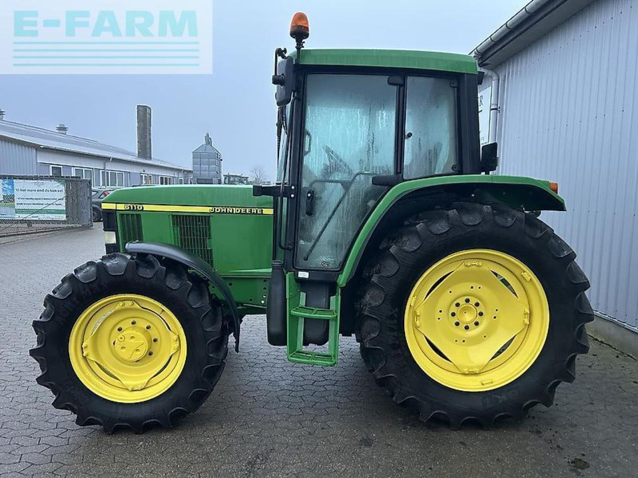 John Deere 6110 - Tracteur agricole: photos 2 John Deere 6110 - Tracteur agricole: photos 2