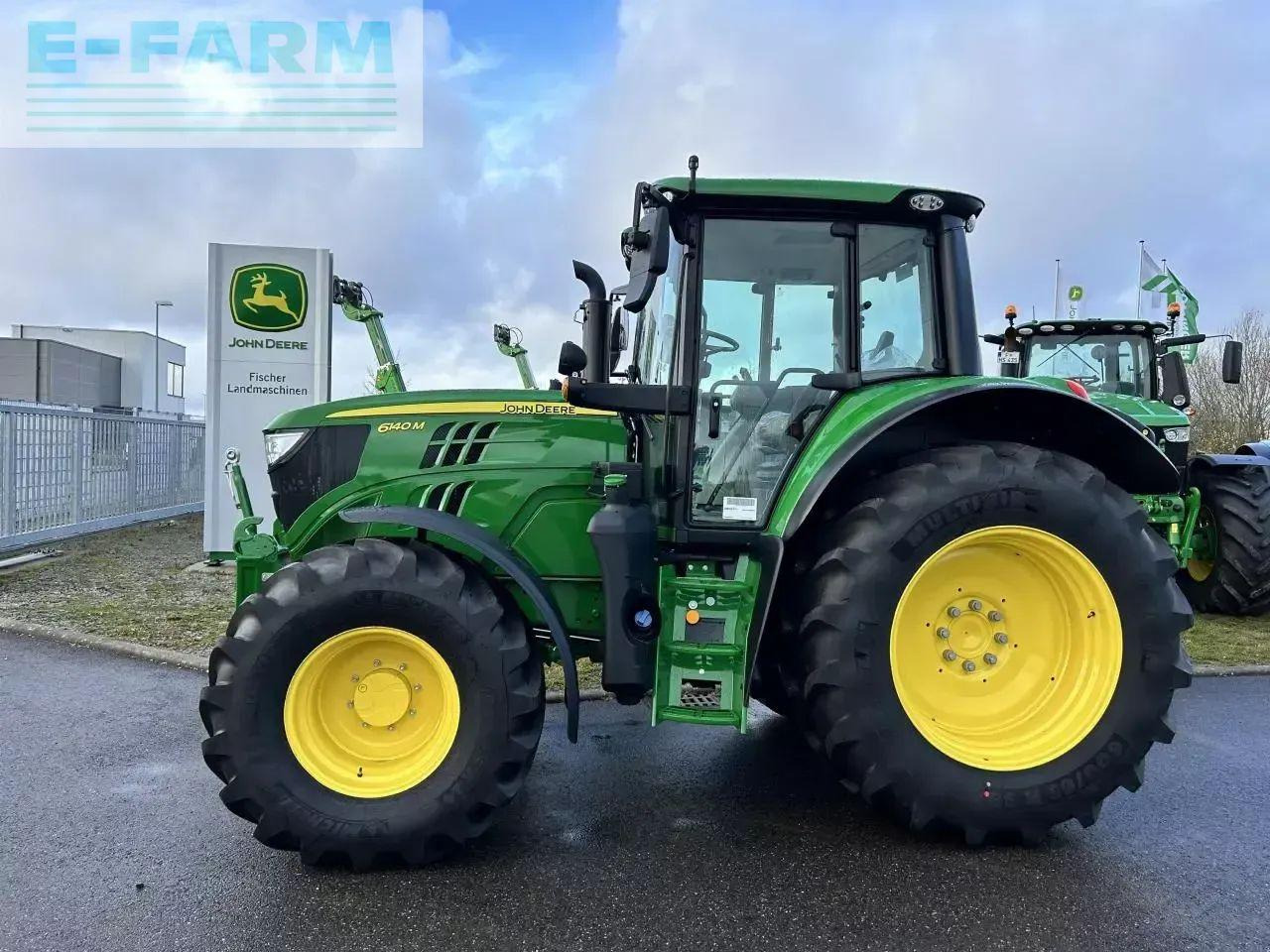 John Deere 6140m autopowr 166ps - Tracteur agricole: photos 1 John Deere 6140m autopowr 166ps - Tracteur agricole: photos 1