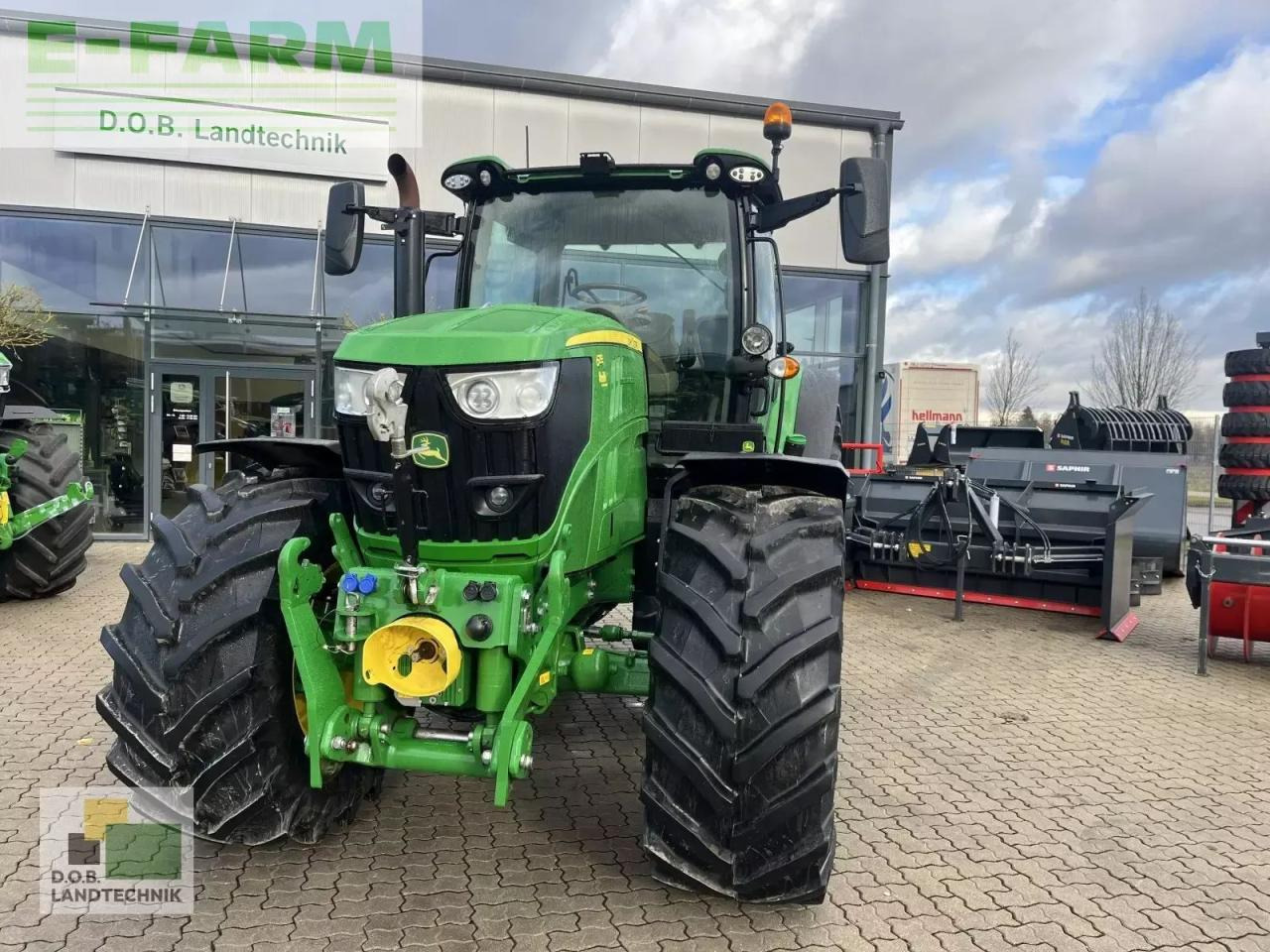 John Deere 6155r - Tracteur agricole: photos 3 John Deere 6155r - Tracteur agricole: photos 3