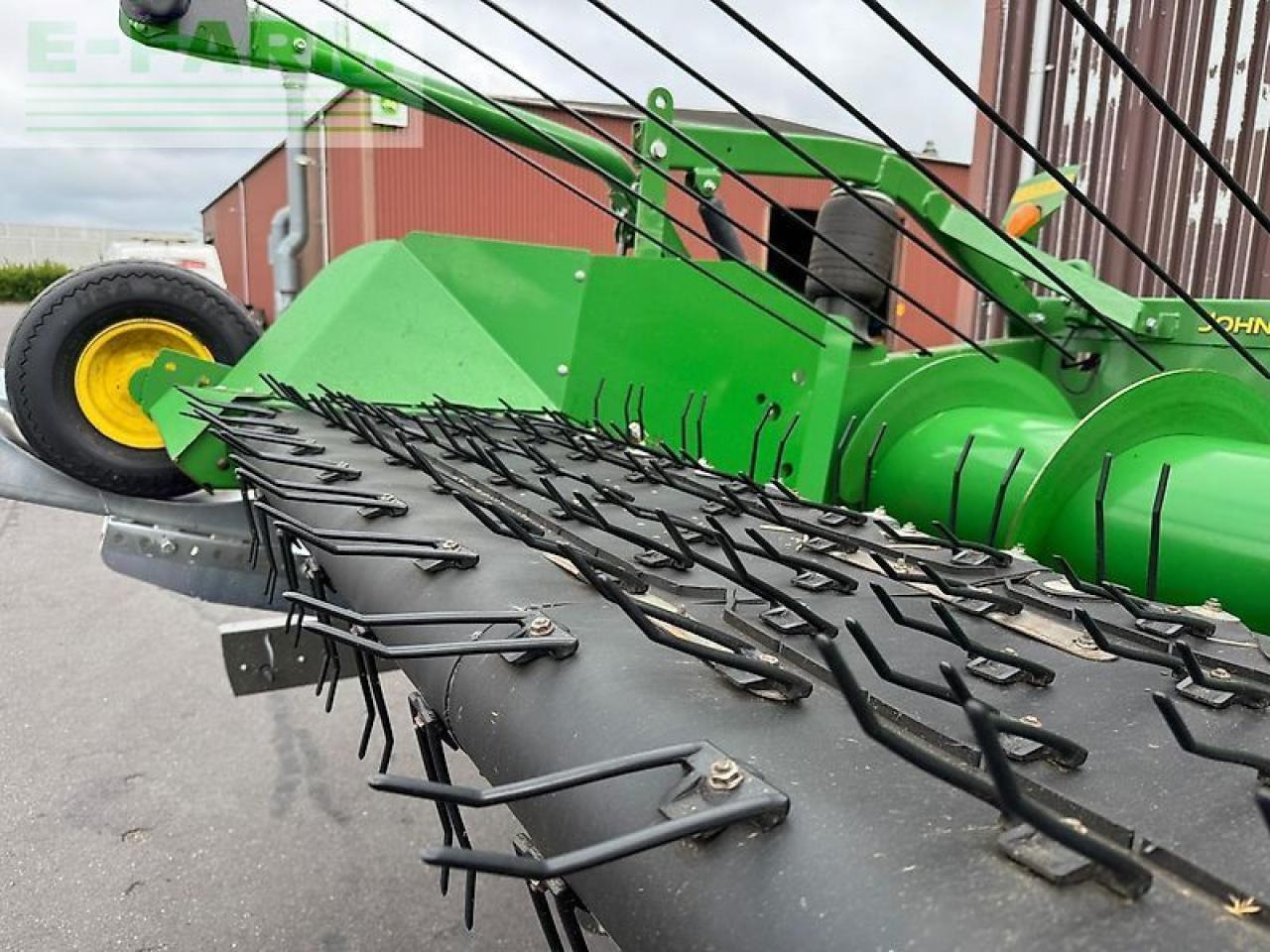 John Deere 615p bælte pickup - Accessoire aux ensileuses: photos 4 John Deere 615p bælte pickup - Accessoire aux ensileuses: photos 4