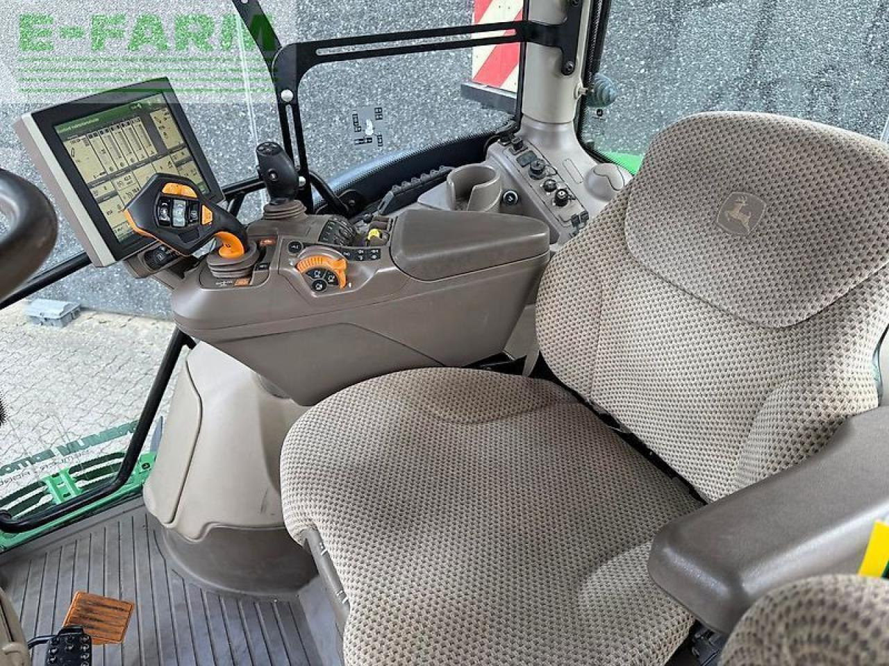 John Deere 6215r - Tracteur agricole: photos 5 John Deere 6215r - Tracteur agricole: photos 5