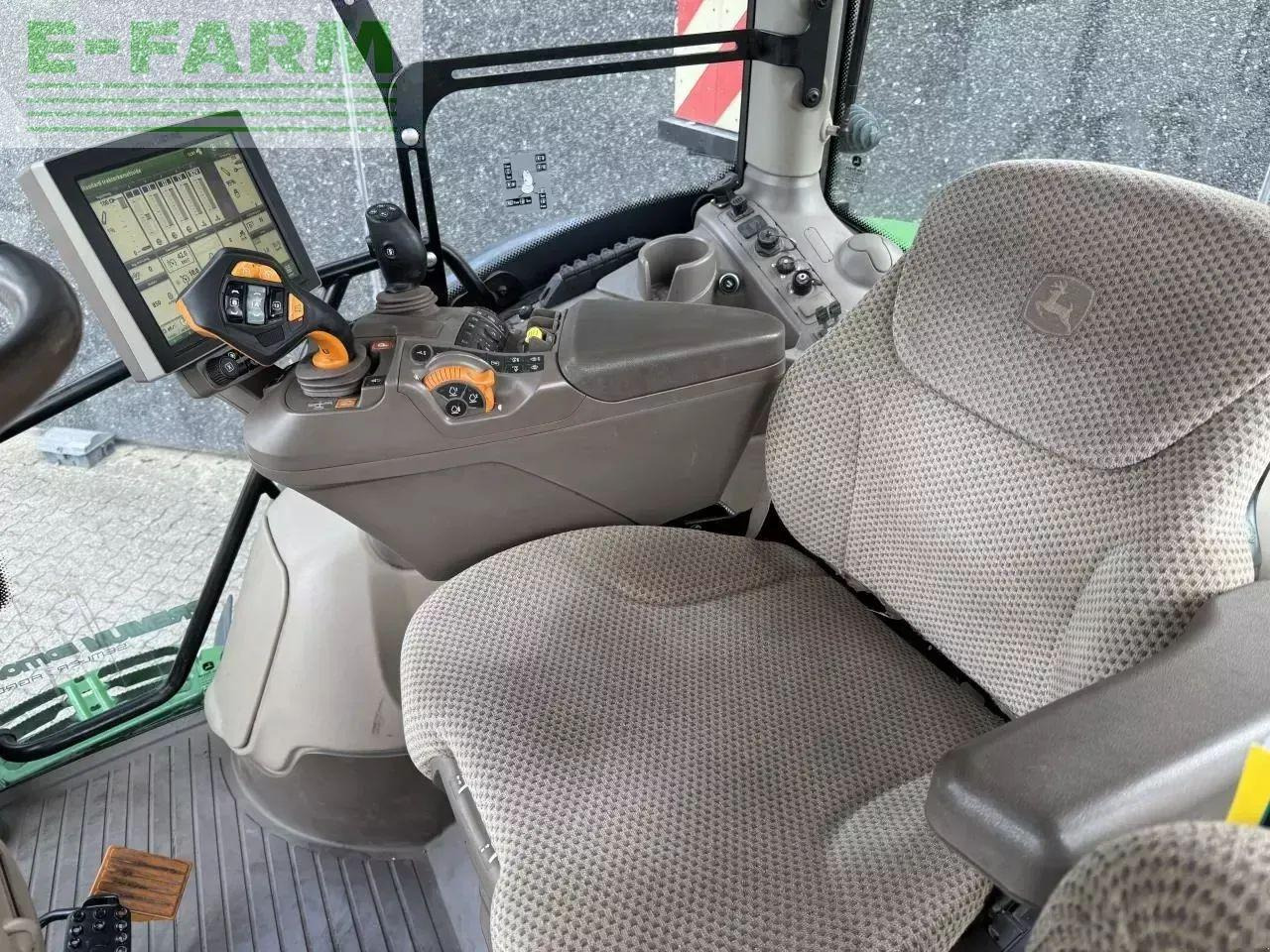John Deere 6215r - Tracteur agricole: photos 5 John Deere 6215r - Tracteur agricole: photos 5
