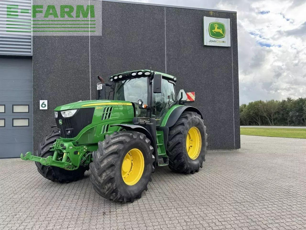 John Deere 6215r - Tracteur agricole: photos 1 John Deere 6215r - Tracteur agricole: photos 1