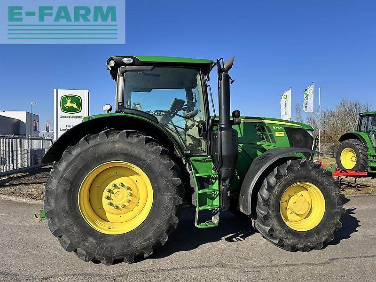 Tracteur agricole John Deere 6215r: photos 6