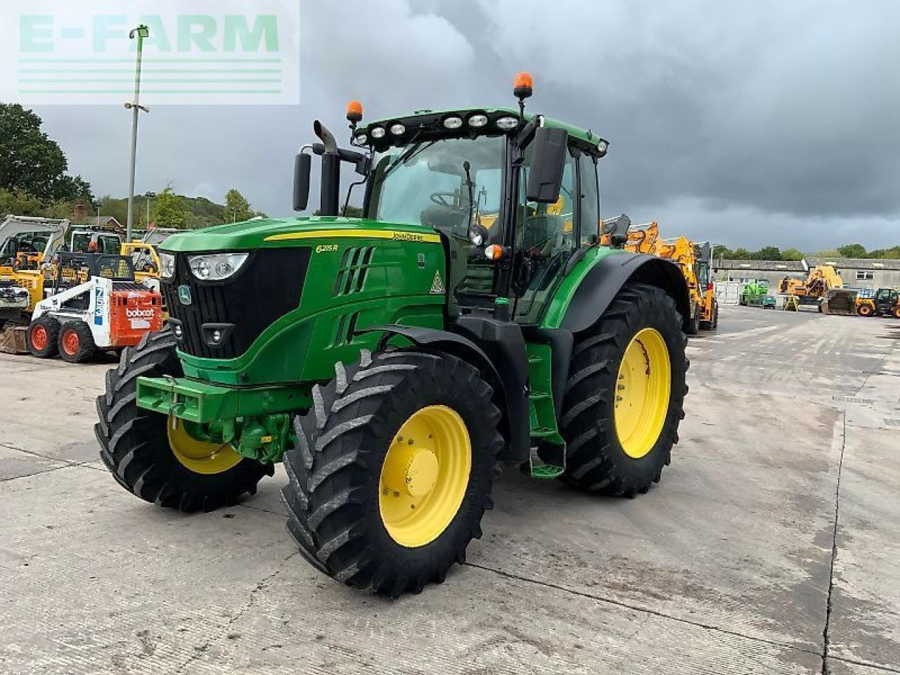 John Deere 6215r tractor (st24044) - Tracteur agricole: photos 4 John Deere 6215r tractor (st24044) - Tracteur agricole: photos 4