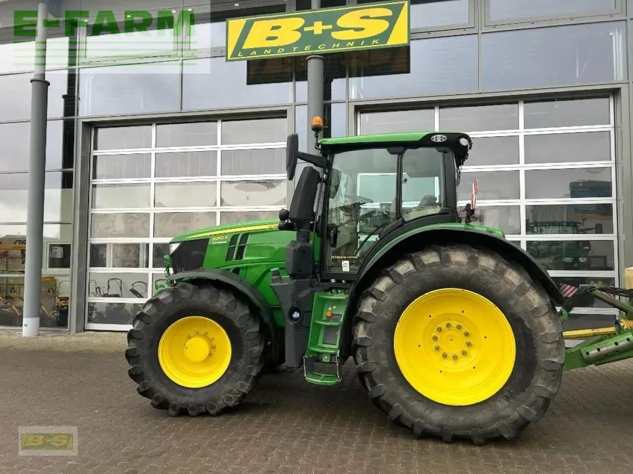 John Deere 6250r - Tracteur agricole: photos 1 John Deere 6250r - Tracteur agricole: photos 1