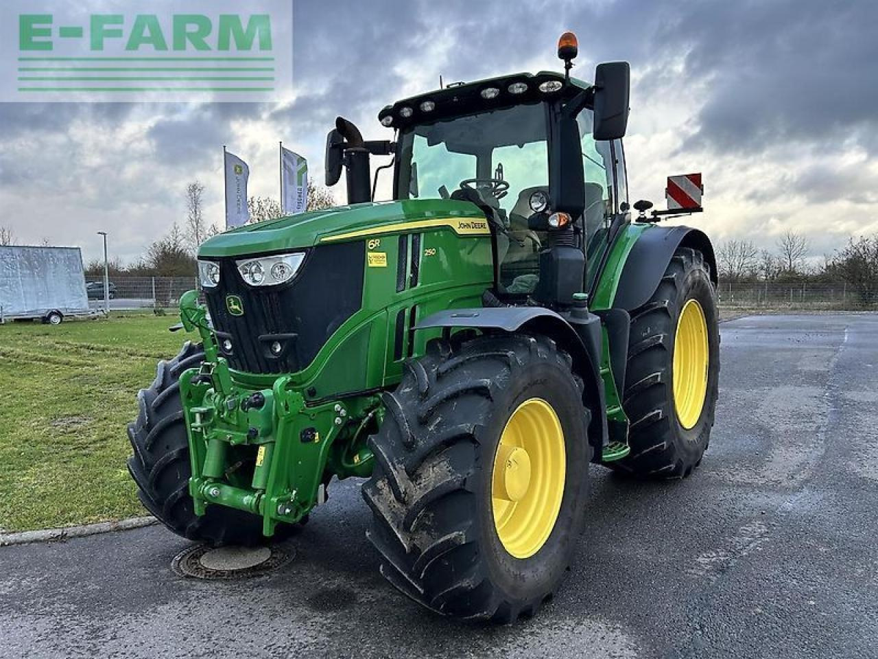 John Deere 6r 250 - Tracteur agricole: photos 2 John Deere 6r 250 - Tracteur agricole: photos 2