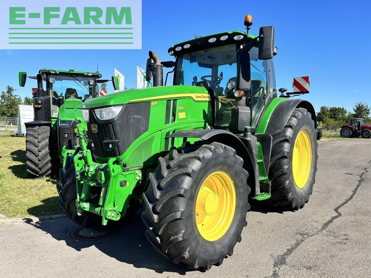 John Deere 6r 250 - Tracteur agricole: photos 2 John Deere 6r 250 - Tracteur agricole: photos 2