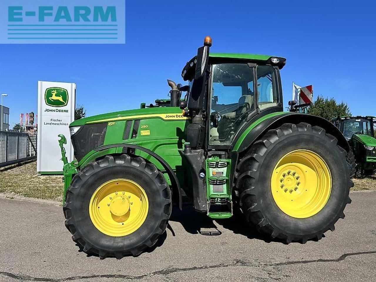 John Deere 6r 250 - Tracteur agricole: photos 1 John Deere 6r 250 - Tracteur agricole: photos 1