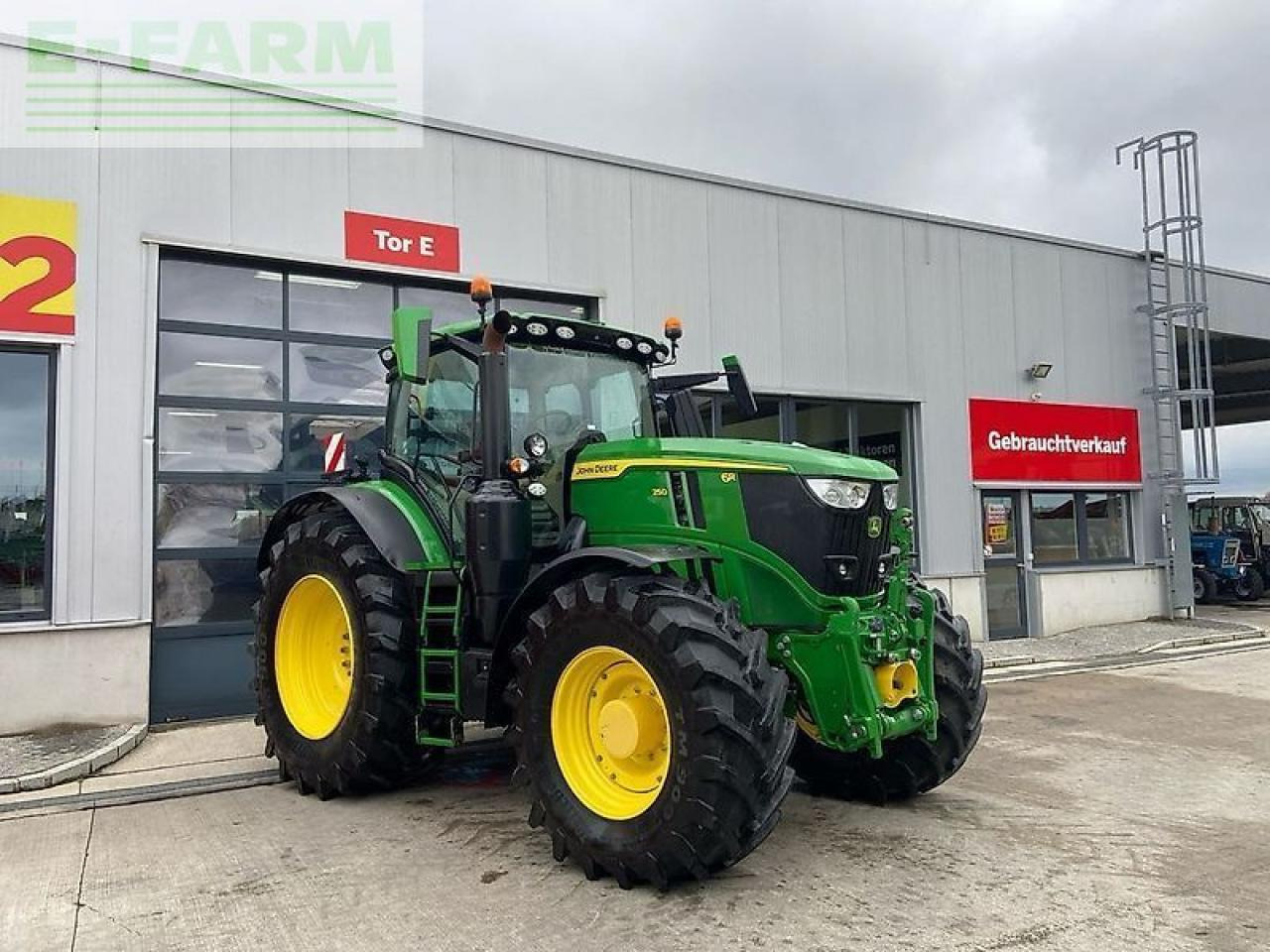 John Deere 6r250 autopowr - Tracteur agricole: photos 3 John Deere 6r250 autopowr - Tracteur agricole: photos 3