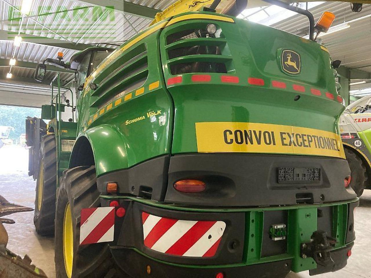 John Deere 8400i - Ensileuse: photos 4 John Deere 8400i - Ensileuse: photos 4