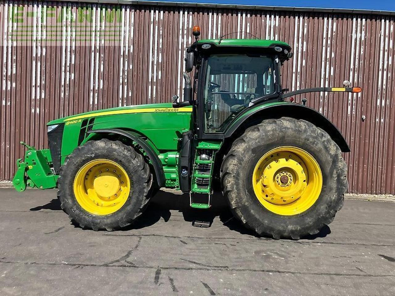 Tracteur agricole John Deere 8400r: photos 8