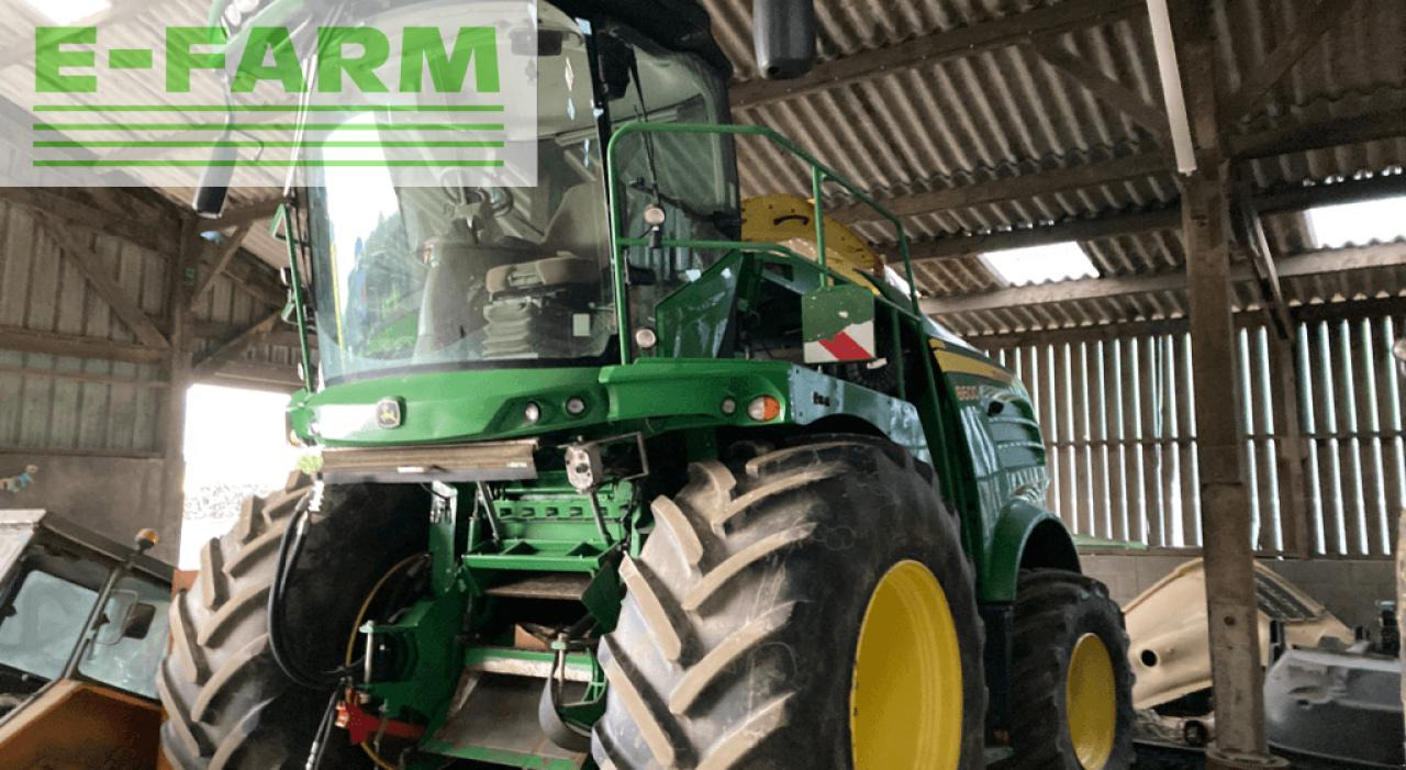 John Deere 8600 - Ensileuse: photos 1 John Deere 8600 - Ensileuse: photos 1