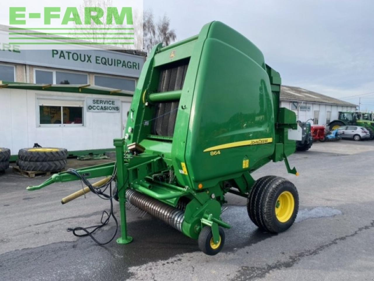 John Deere 864 - Presse à balles cubiques: photos 1 John Deere 864 - Presse à balles cubiques: photos 1